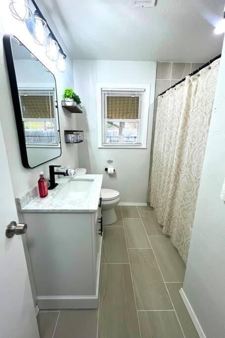 Spacious Lawton Escape With Game Room Near Fort Sill Sleeps 6 Екстер'єр фото
